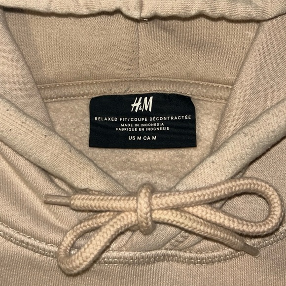 Light beige H&M hoodie - Picture 2 of 2